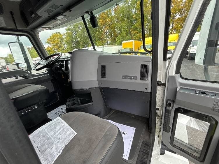 2022 Mack Anthem Sleeper Semi Truck - 70" Integral Sleeper, MP8 445HP, 12 Speed Automatic image 7