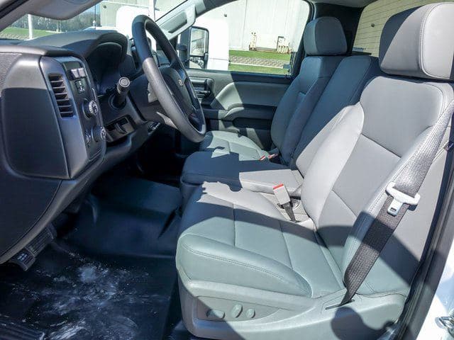 2024 Chevrolet Silverado 4500HD Work Truck image 9