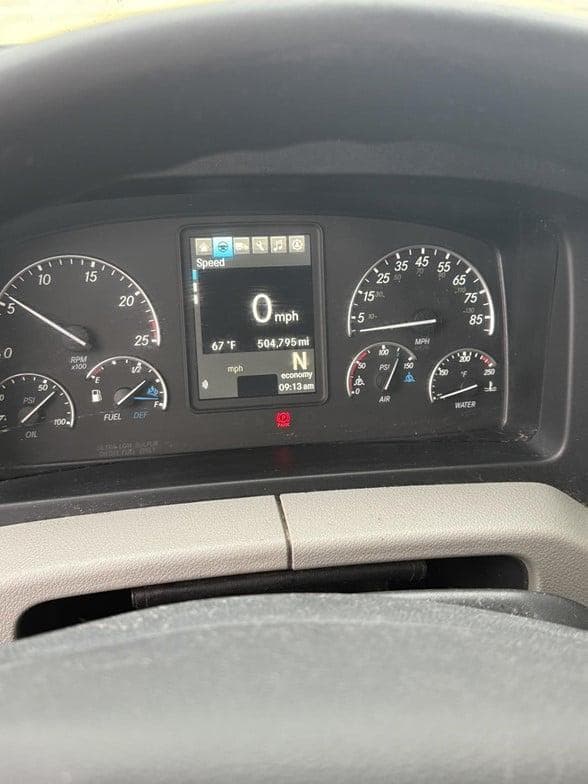 2021 Freightliner Cascadia 116 image 3