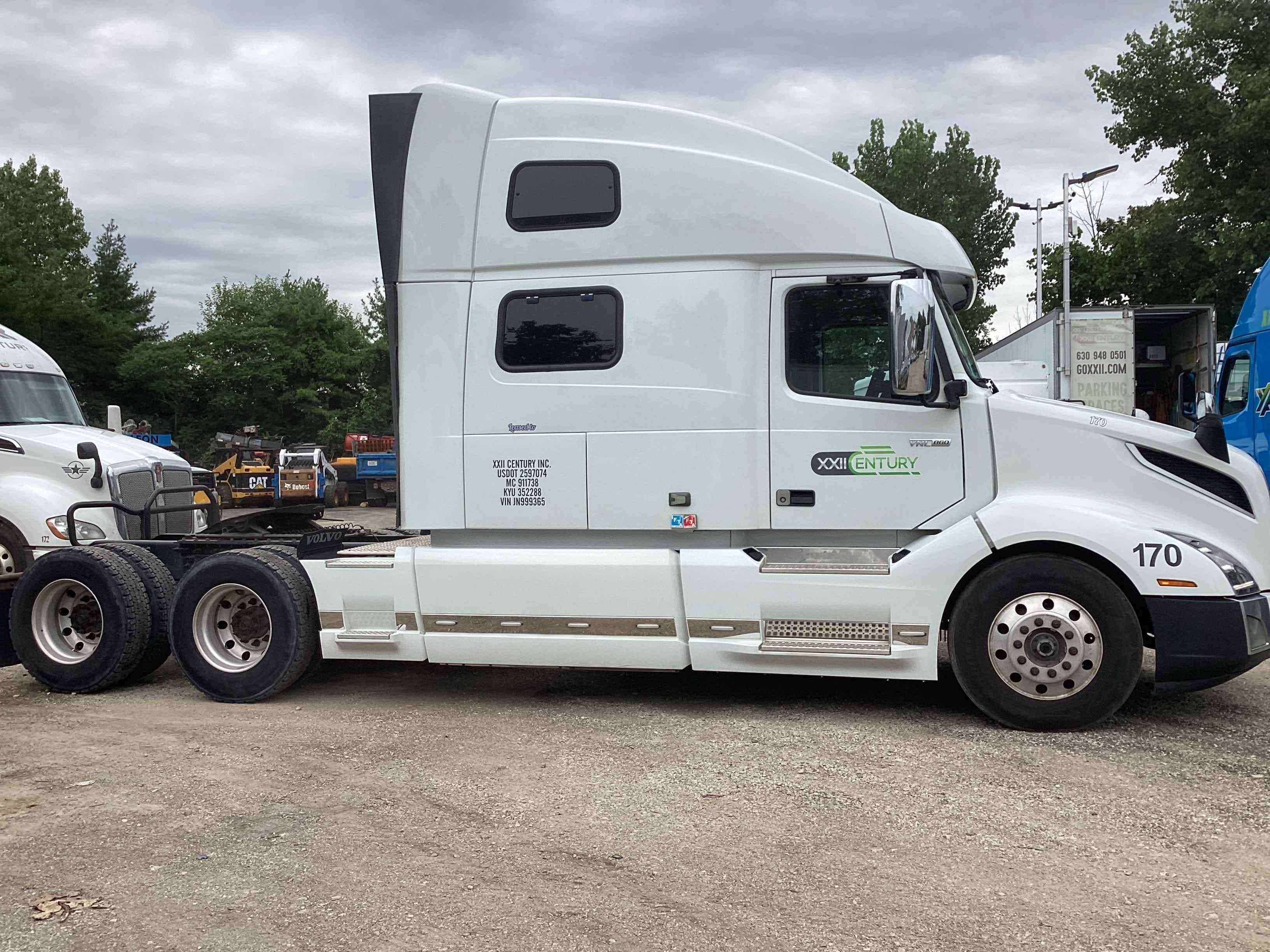 2018 Volvo VNL64T760 image 2