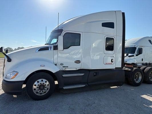 2021 Kenworth T680 STK#611686 image 2