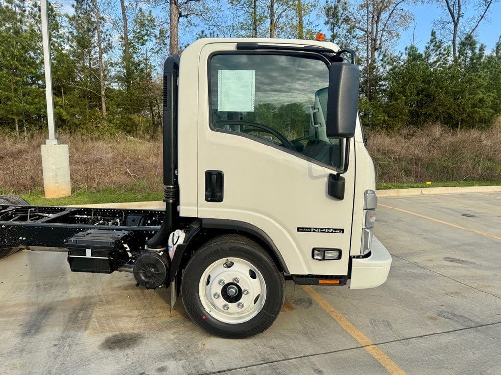 New 2026 ISUZU NPR-HD image 5