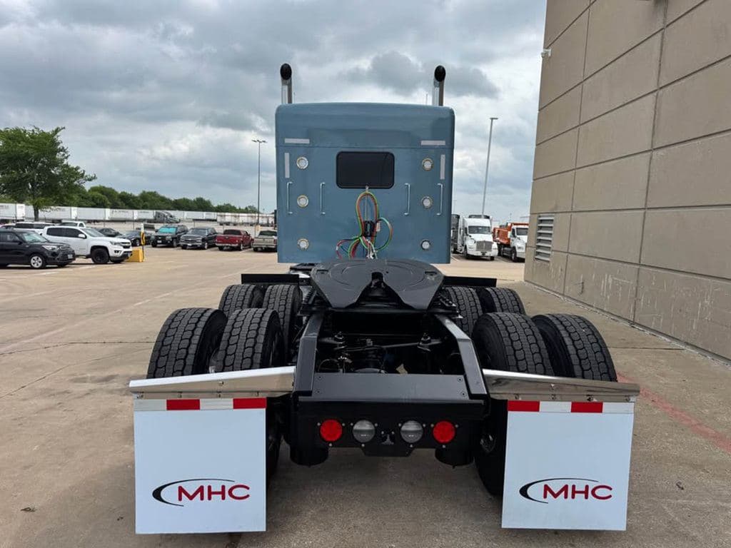 New 2027 KENWORTH W900L image 5