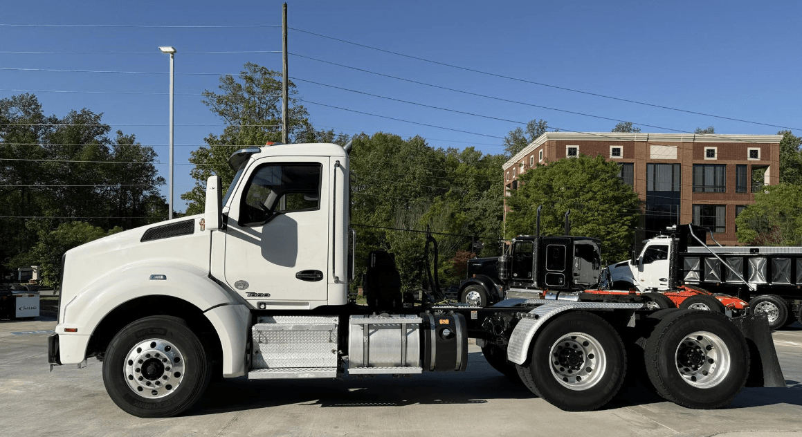 2020 Kenworth T880 image 6