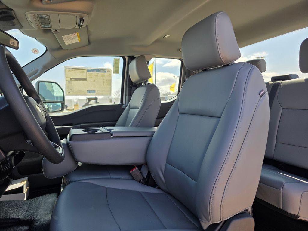 2026 Ford F-450SD XL DRW image 23