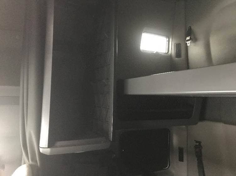 2023 International LT62F image 14