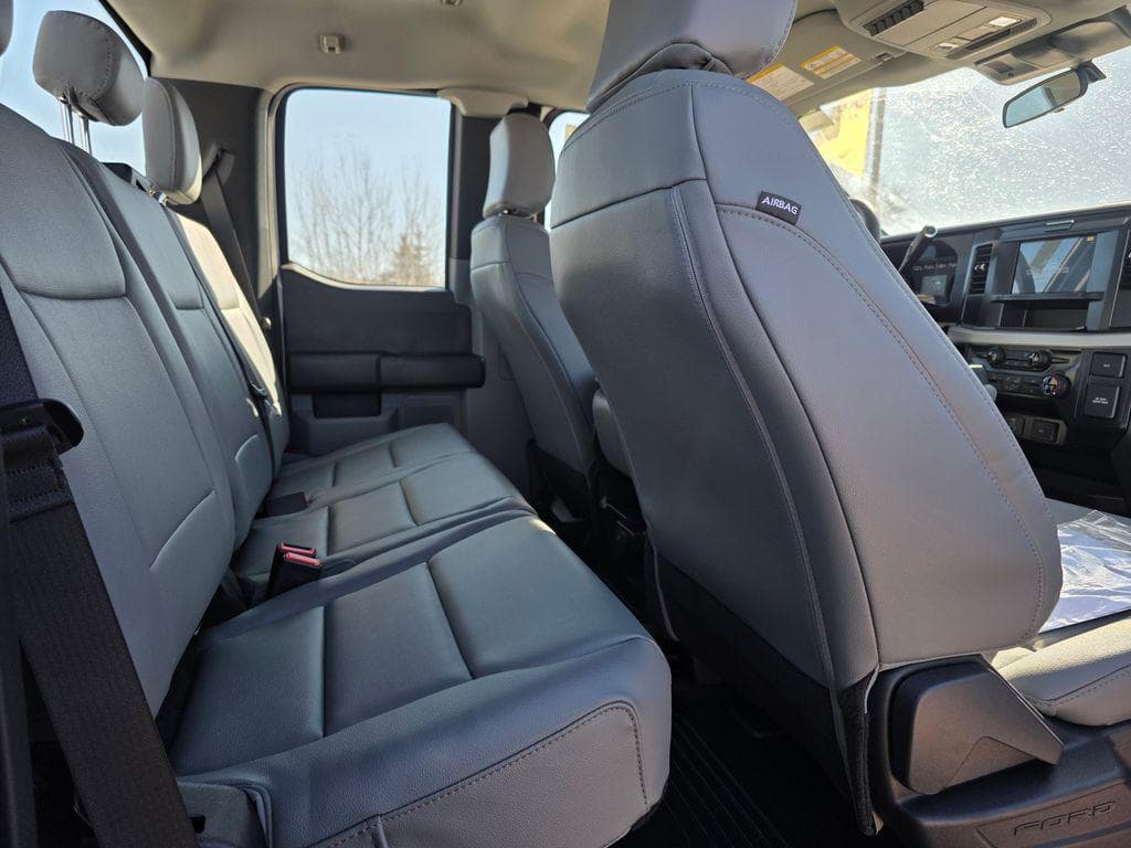 2026 Ford F-550SD XL Service Utility Body image 35