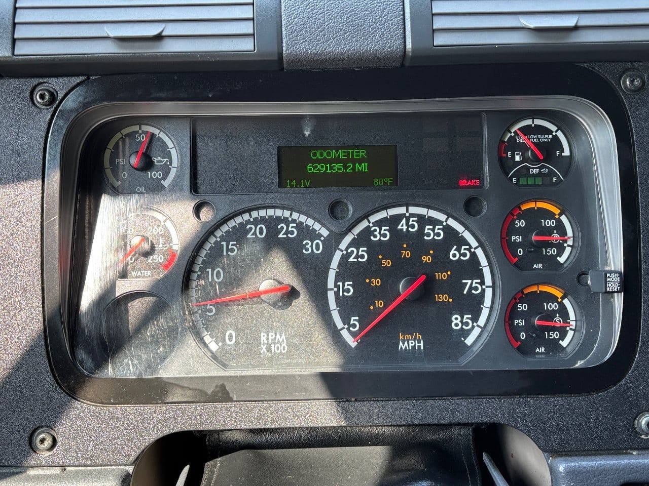 2020 Freightliner Cascadia 125 image 19