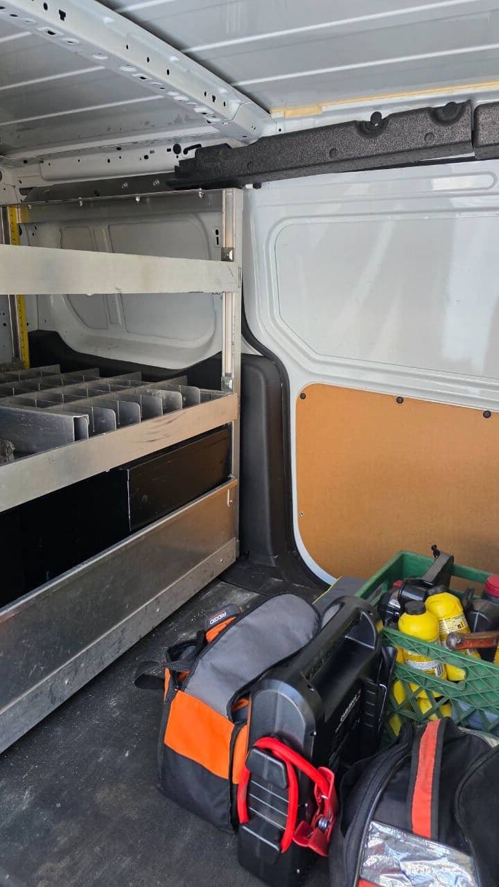 2016 Ford Transit image 10