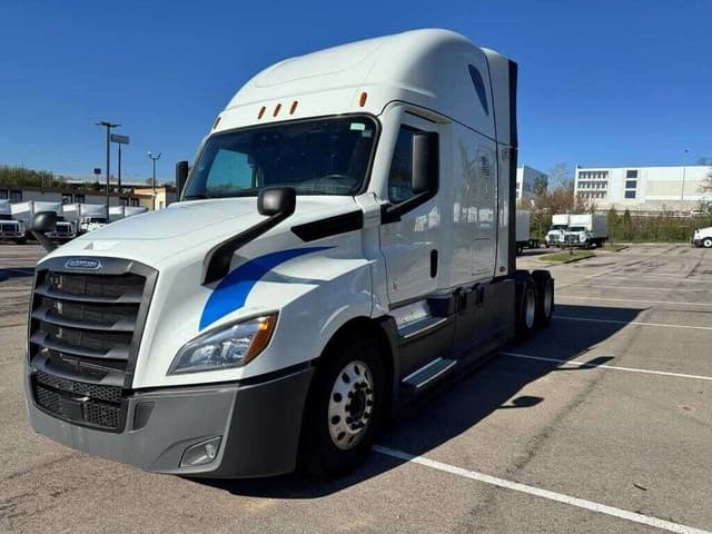 2021 Freightliner Cascadia 126