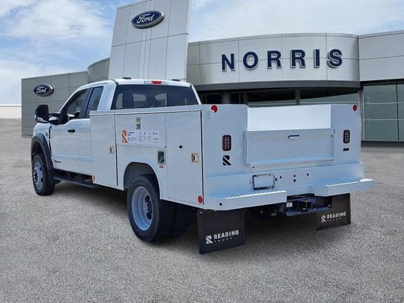 2025 Ford F450 SD image 2