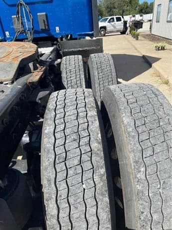 2021 Kenworth T680 image 7