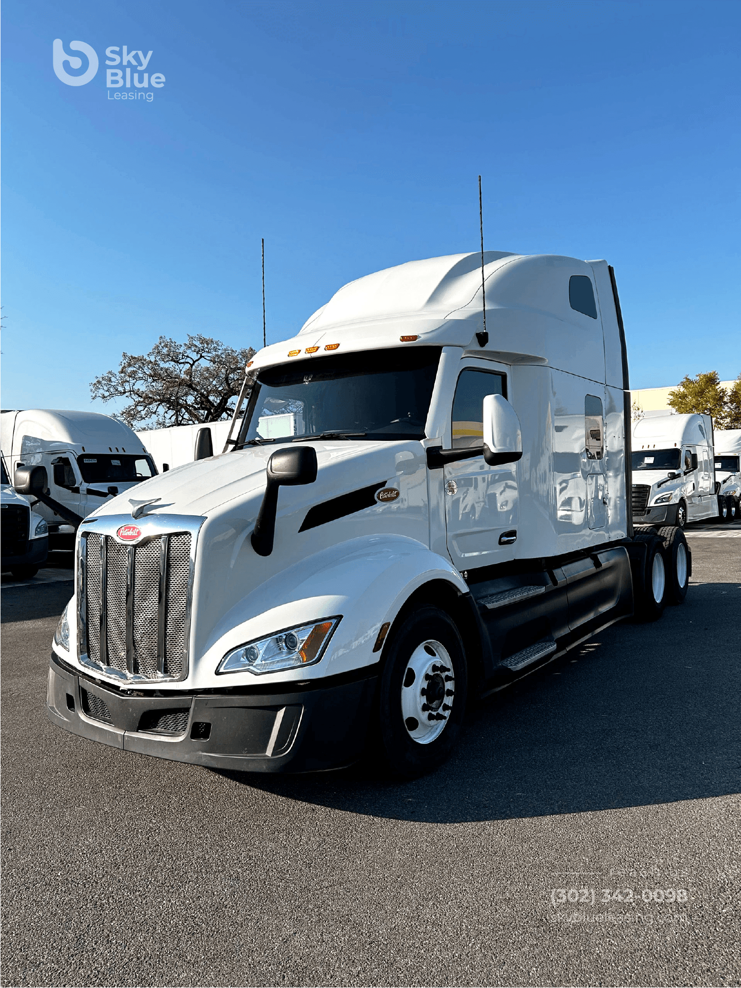 2023 Peterbilt 579 image 2