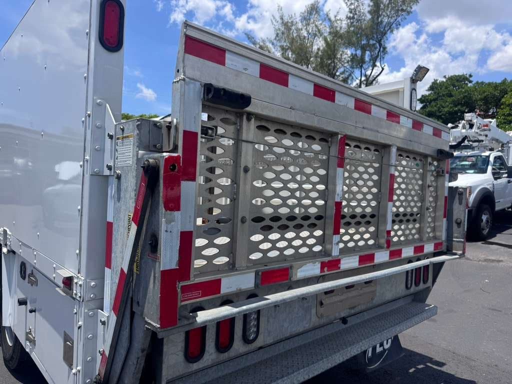 2022 Chevrolet Silverado 3500hd C/C image 8