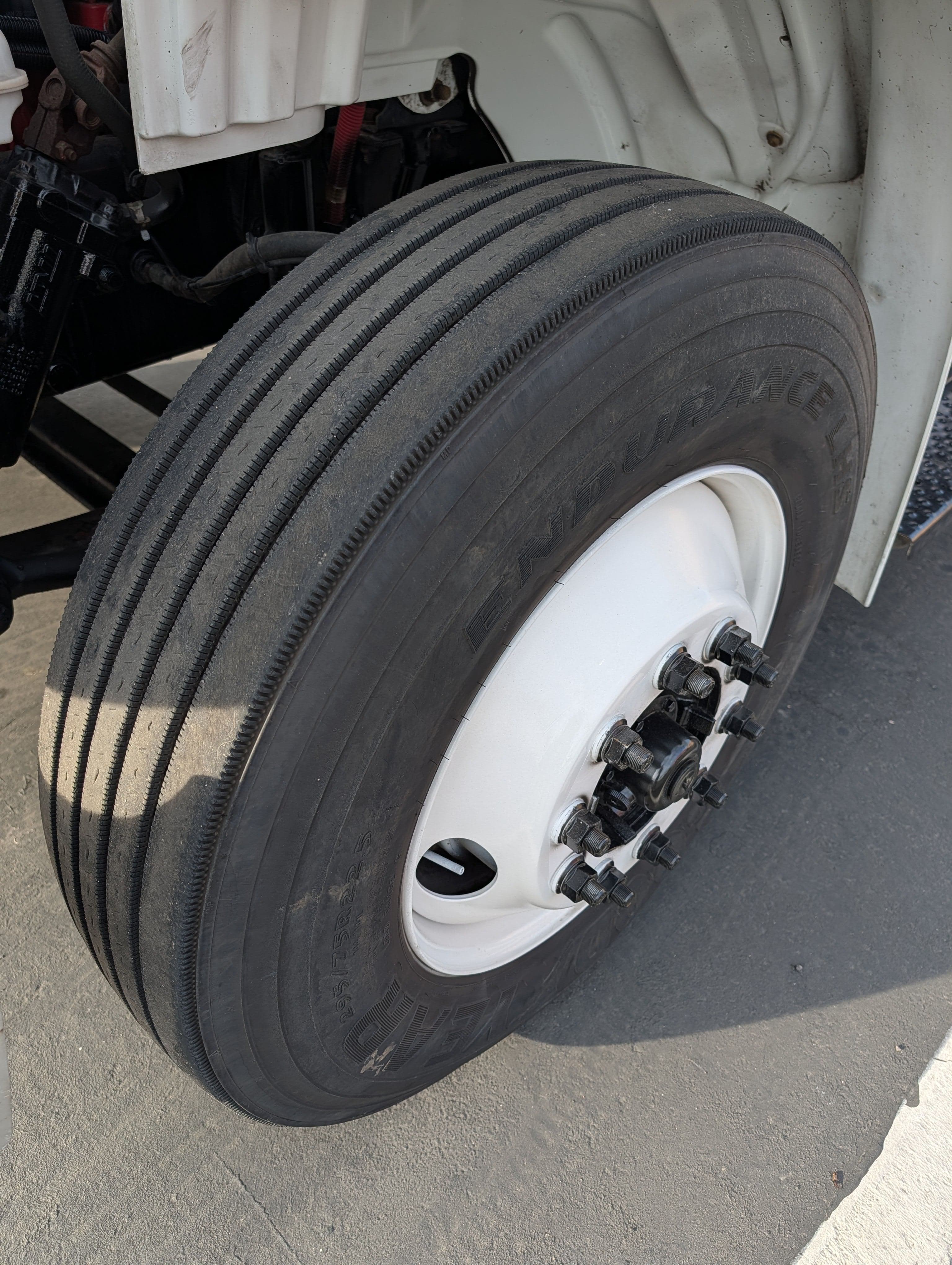 2016 Freightliner M2 image 15