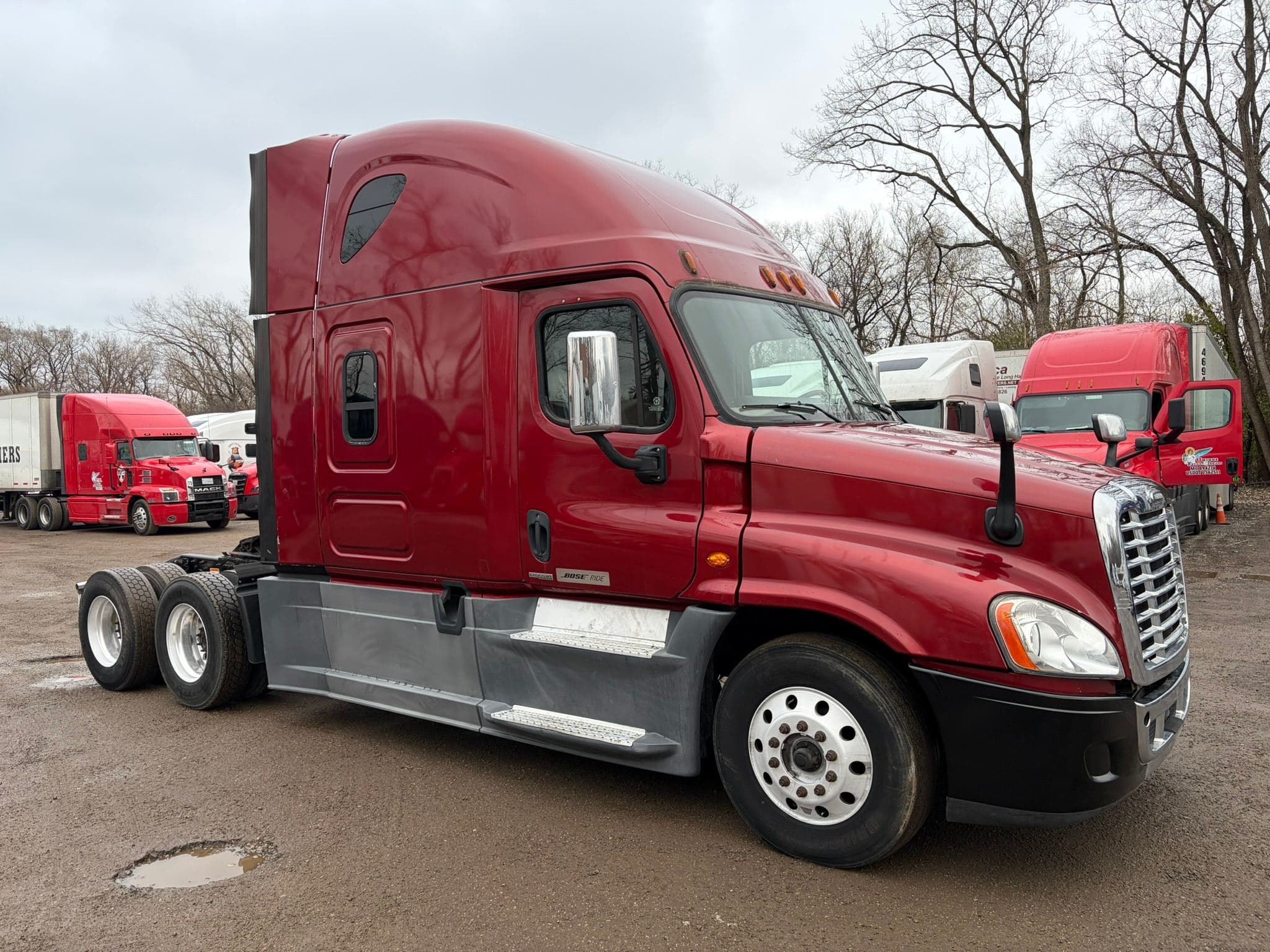 2016 Freightliner Cascadia image 4