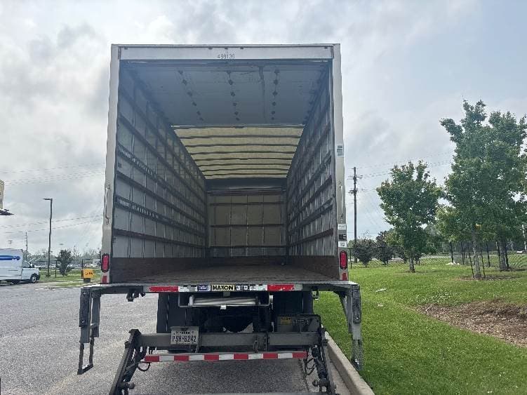 2022 International MV607 Box Truck - 220HP, 6 Speed Automatic, Roll up Door image 8