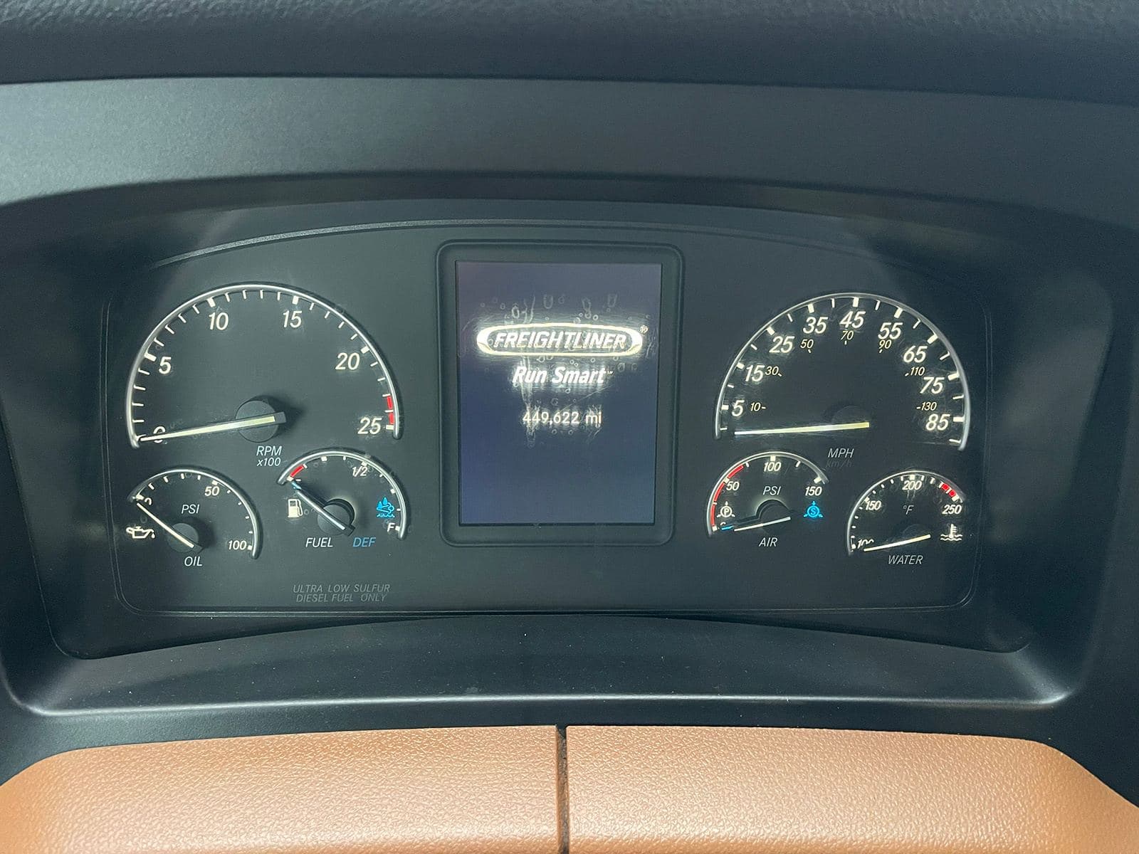 2022 Freightliner Cascadia image 12