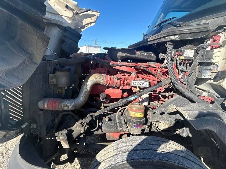 2023 International LT62F image 16