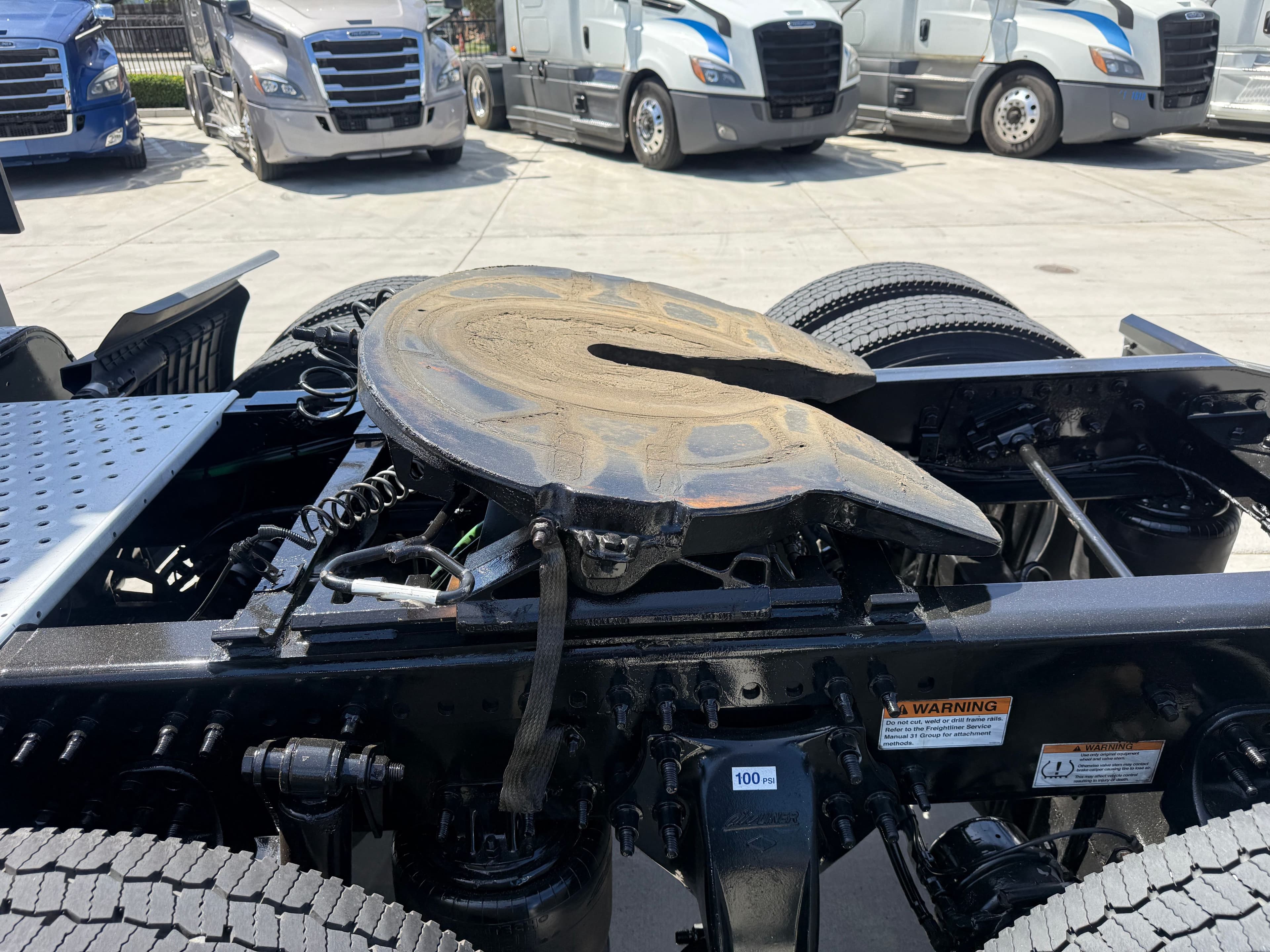 2021 Freightliner Cascadia 126 image 10