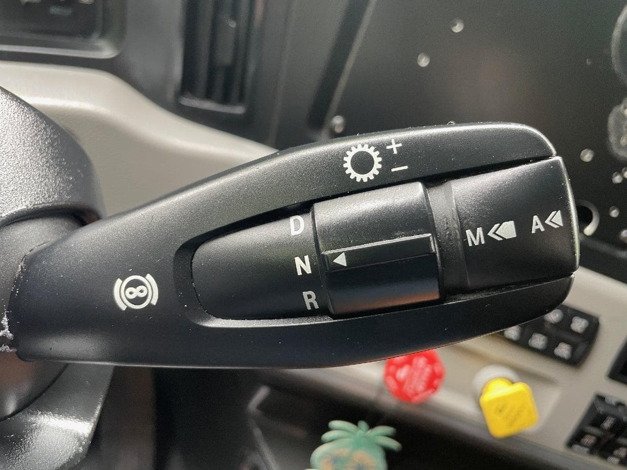 2019 Freightliner Cascadia 126 image 21