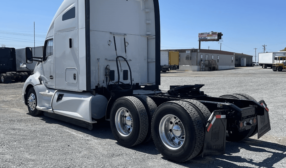 2020 Kenworth T680 image 7