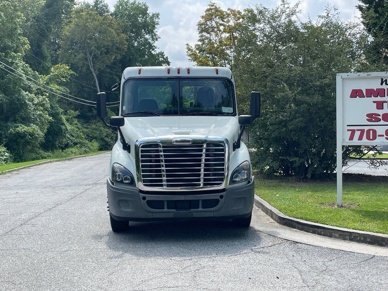 2019 Freightliner Cascadia 113 image 8