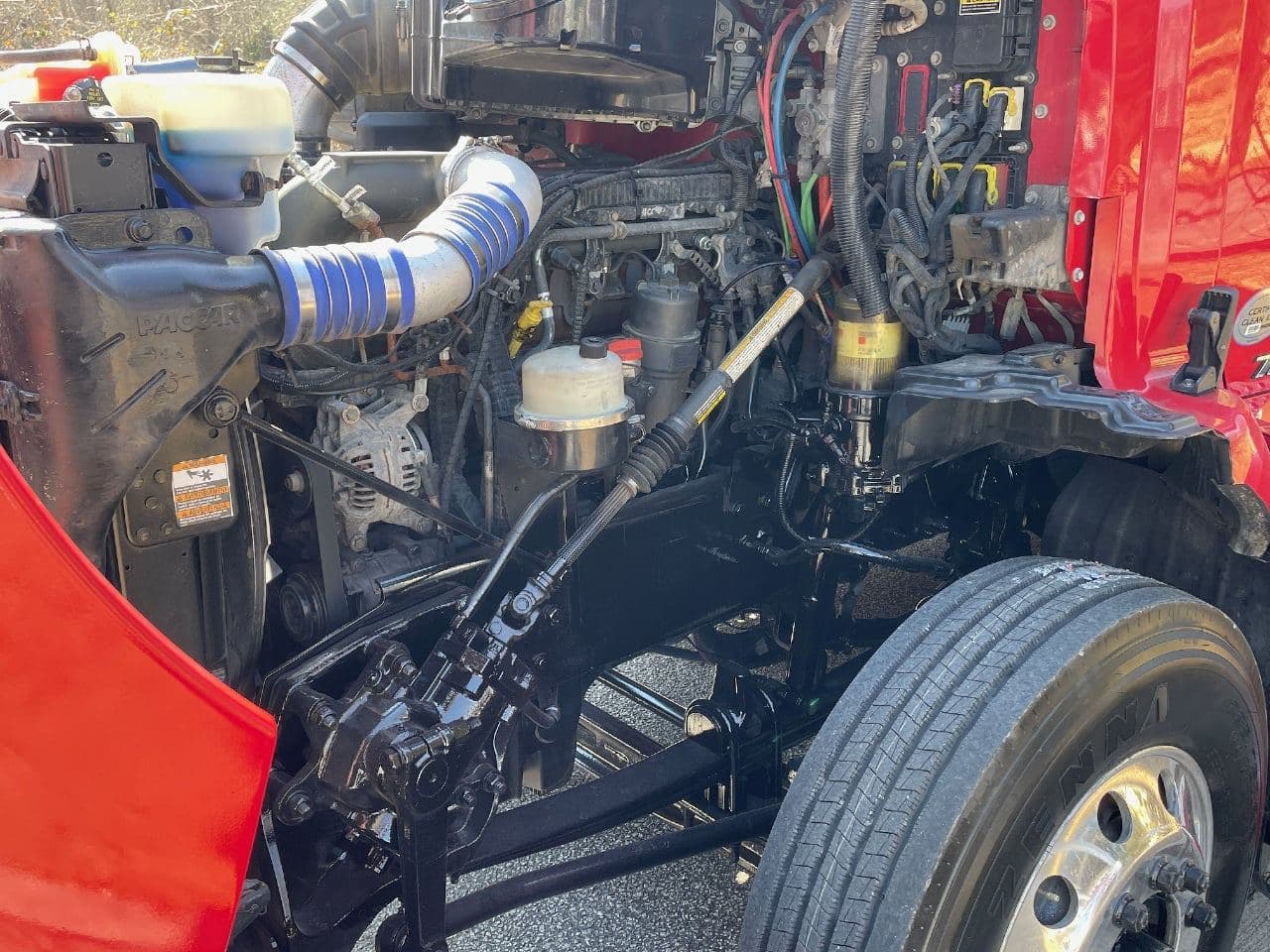 2018 Kenworth T680 image 28