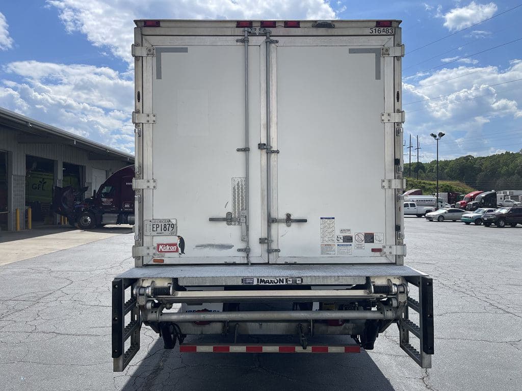 Used 2019 INTERNATIONAL 4300 image 8