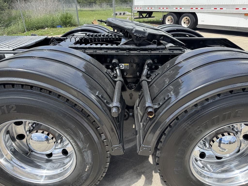 Used 2021 KENWORTH T880 image 26