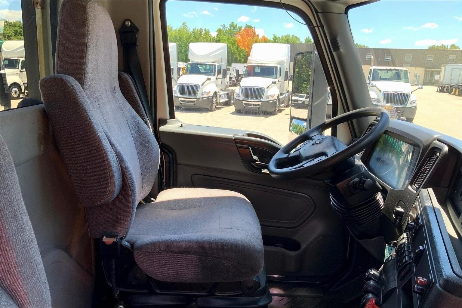 Used 2020 INTERNATIONAL Conventional - Day Cab - LT image 11