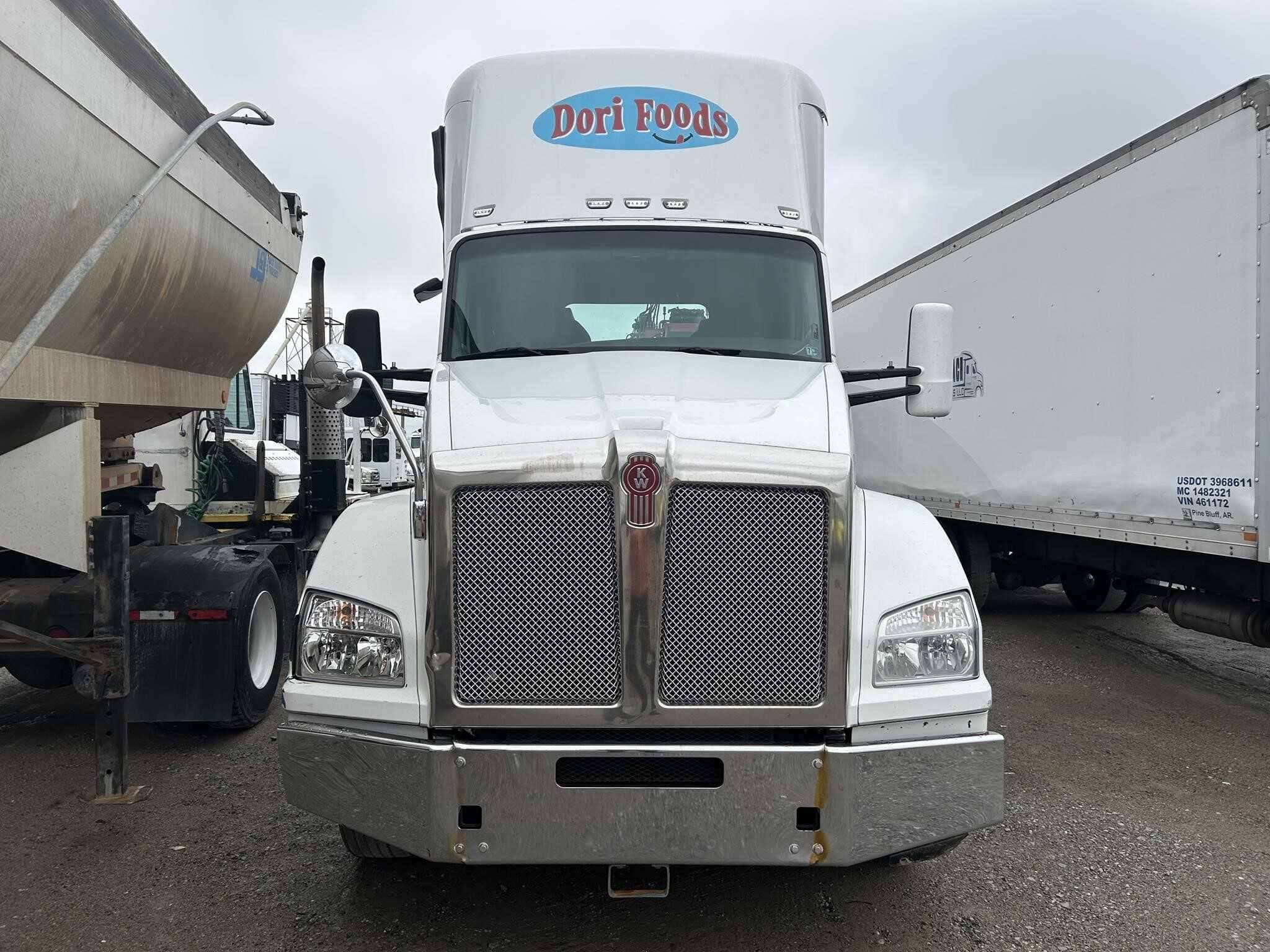 2016 Kenworth T880 image 3