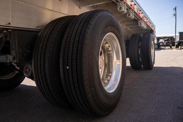 2025 Mac Trailer Mfg 1650 Cft image 3