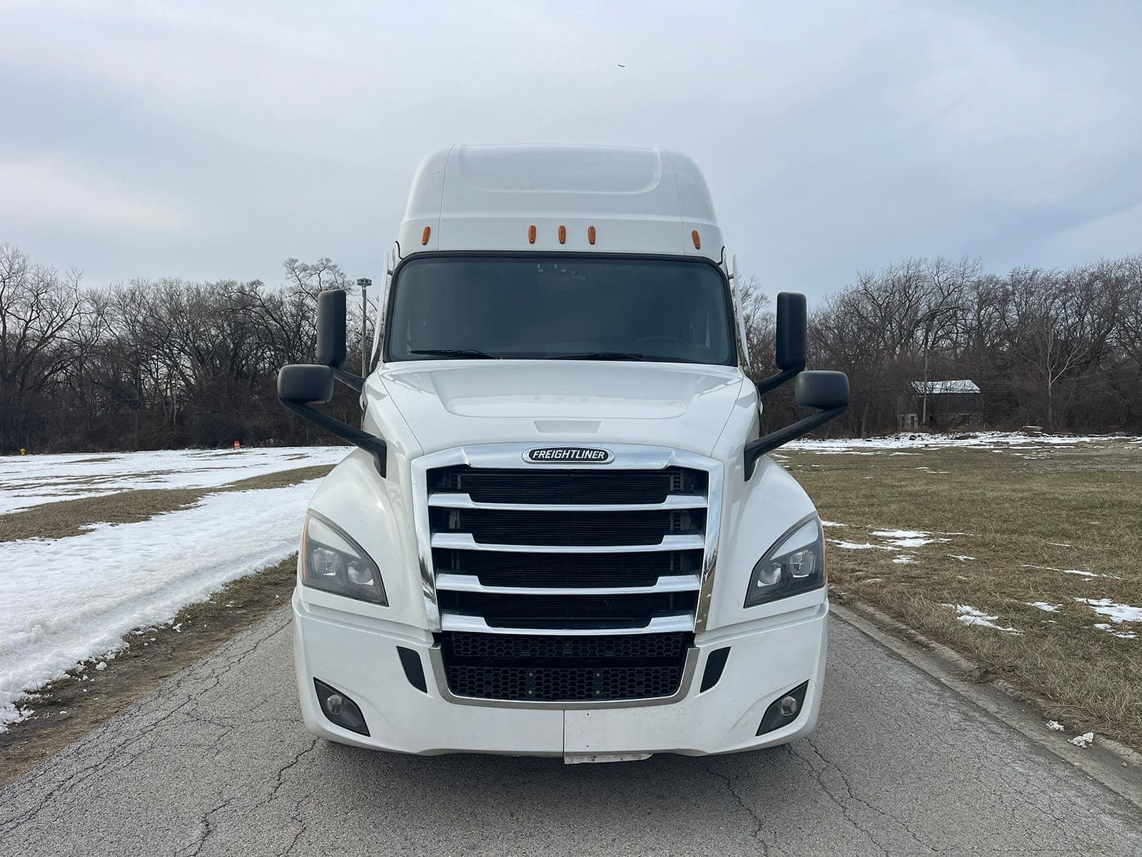 2020 Freightliner Cascadia image 2