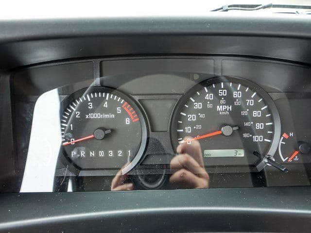 2025 Chevrolet 5500 XG LCF Gas Work Truck 16'x102"x91" Box Truck image 11