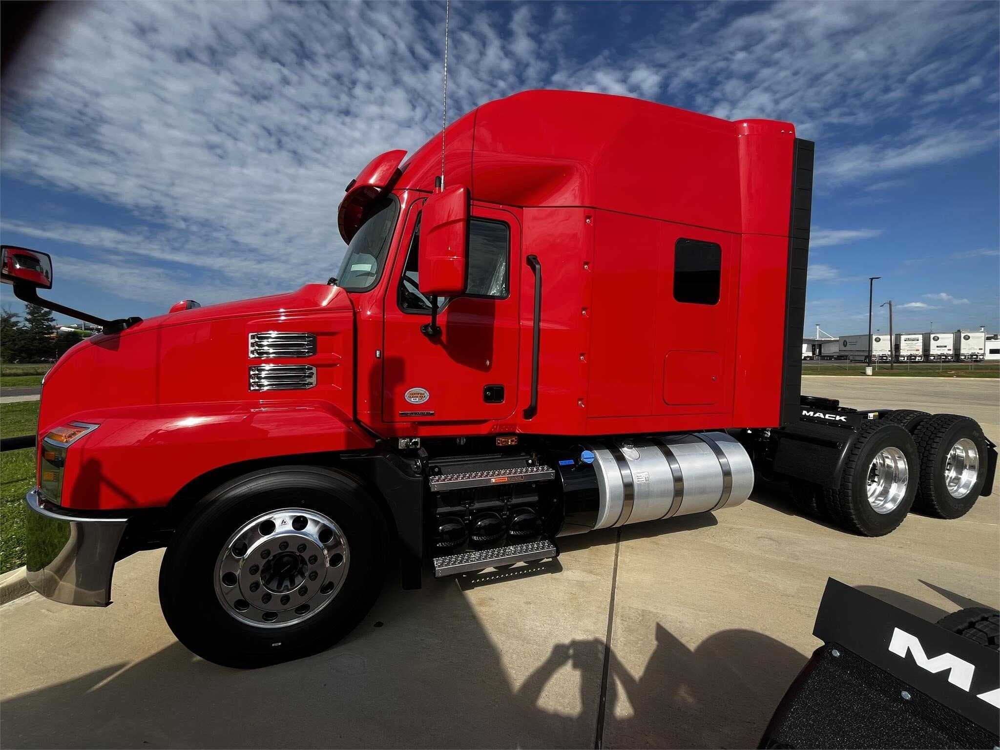 New 2025 MACK ANTHEM 64T Conventional - Sleeper Truck image 9