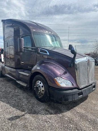 2020 Kenworth T680 image 3