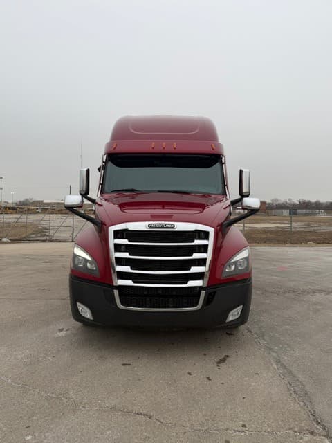 2023 Freightliner Cascadia image 14