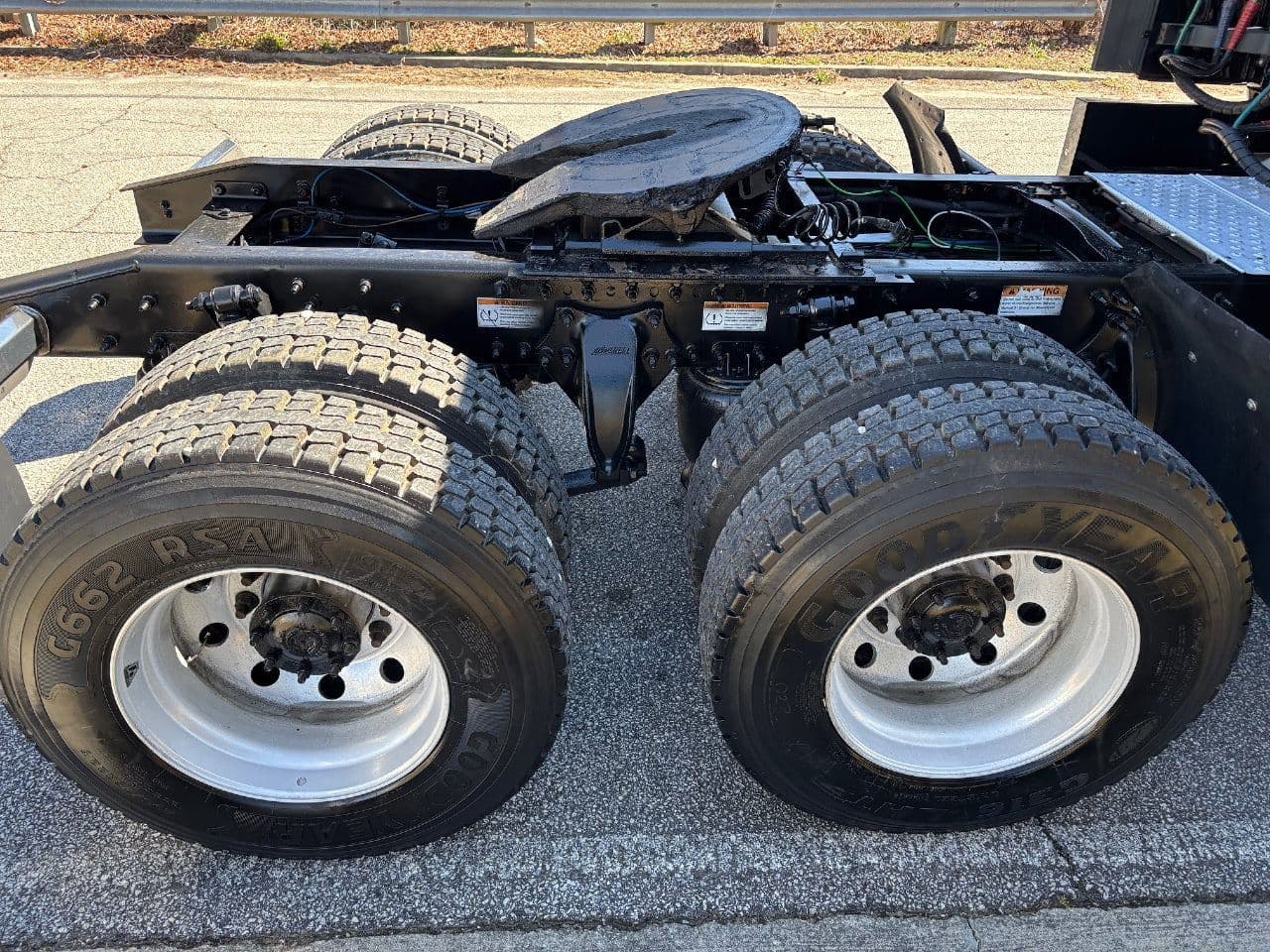 2020 Freightliner Cascadia 125 image 12