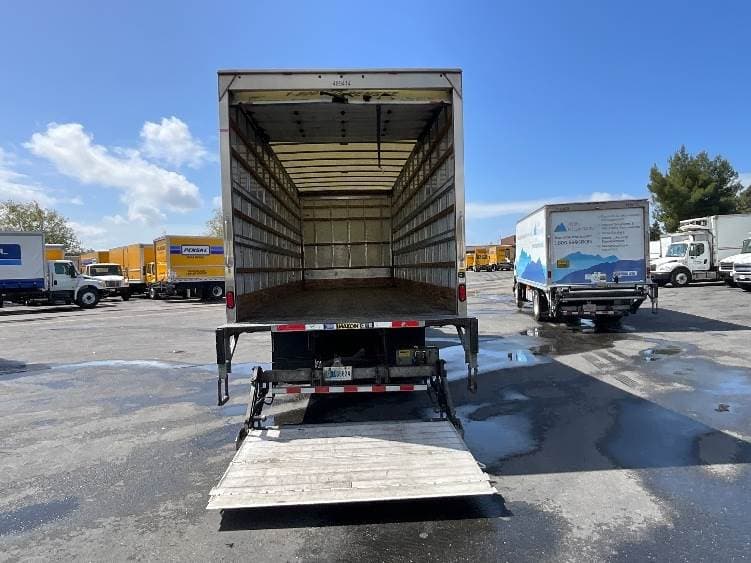 2022 International MV607 Box Truck - 220HP, 6 Speed Automatic, Roll up Door image 9