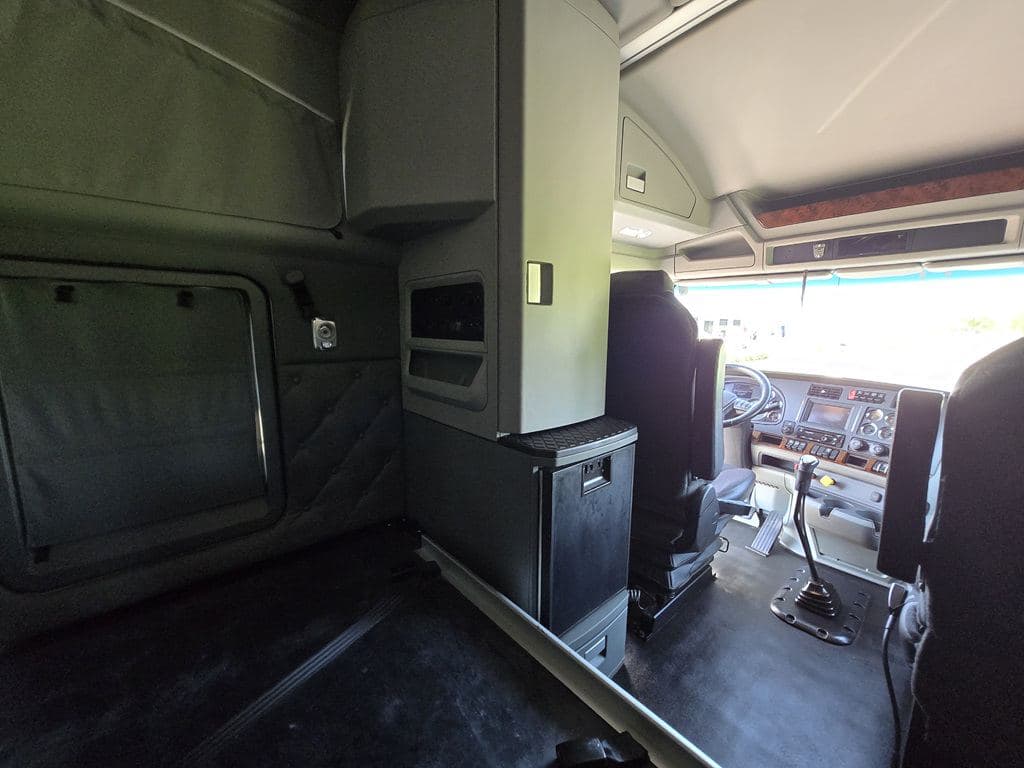 Used 2022 KENWORTH T880 image 14