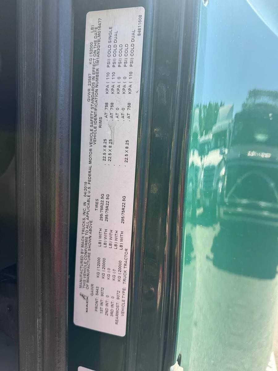 2020 Mack Anthem 64T Sleeper Semi Truck - MP8 415HP image 6
