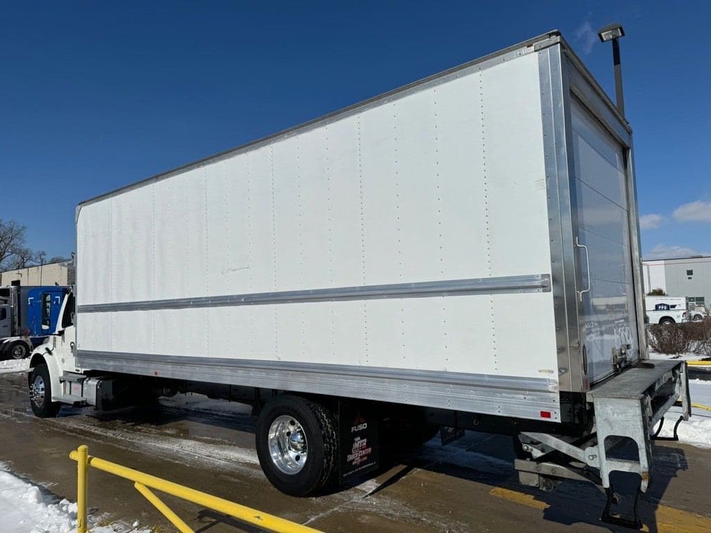 Used 2019 FREIGHTLINER Reefer/Refrigerated Truck, Catering Truck - Food Truck, Beverage Truck - BUSINESS CLASS M2 For Sale image 4