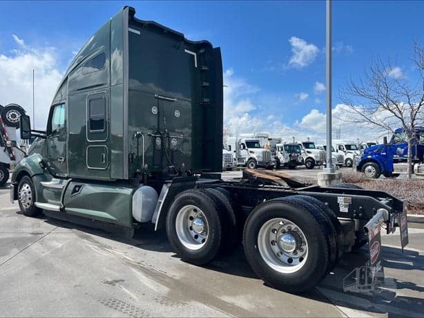 2021 Kenworth T680 image 6