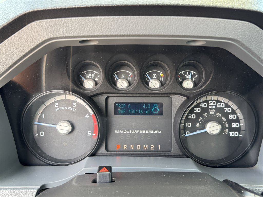 2016 Ford F550 image 65