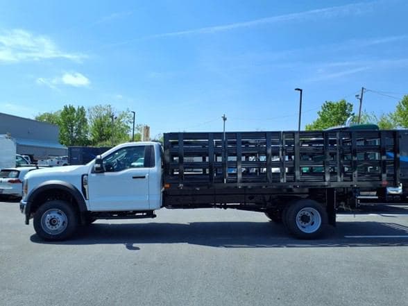 2025 Ford F600 image 6