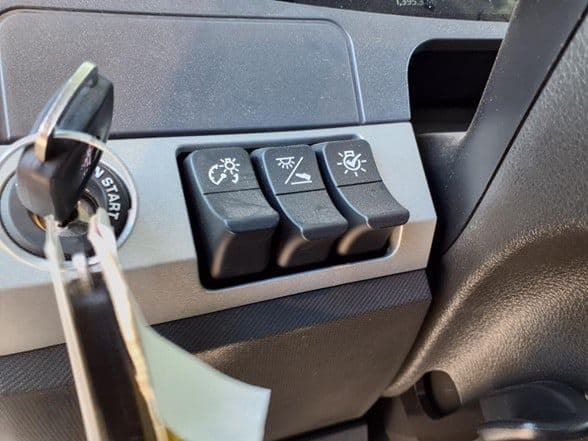 2025 Kenworth T880 image 29