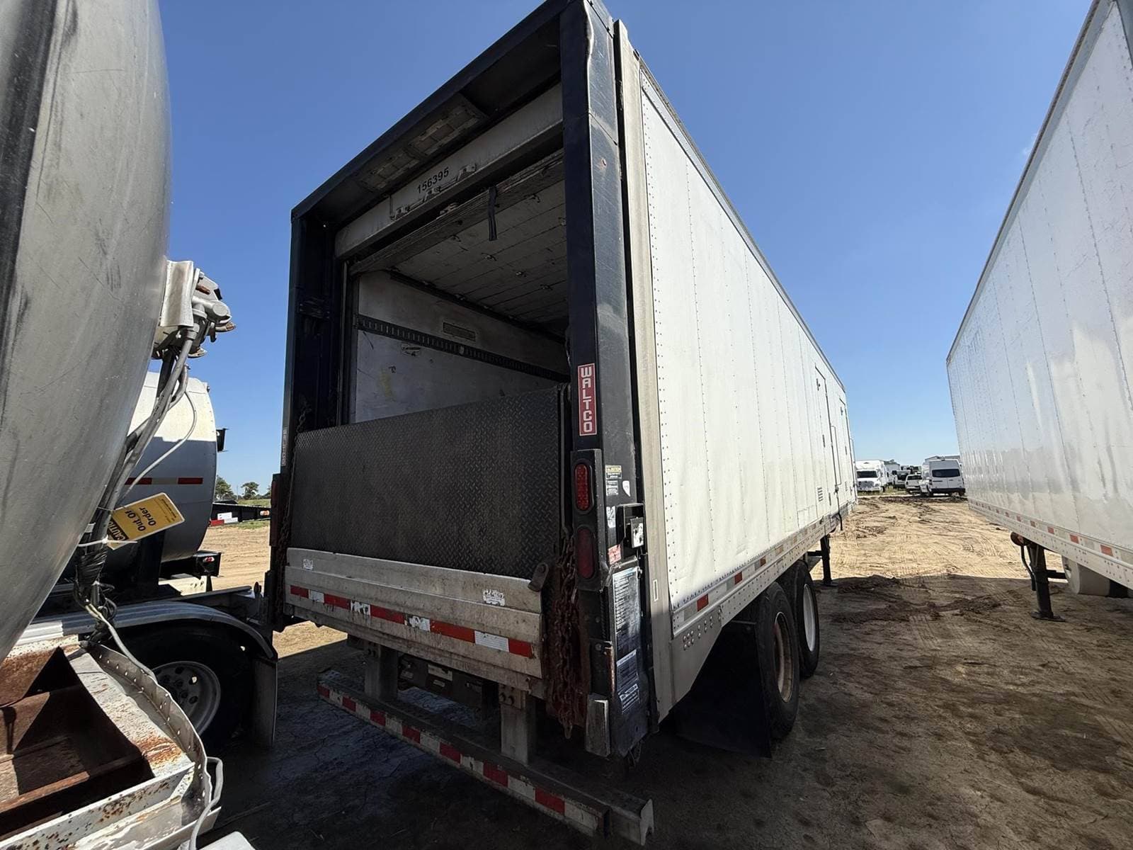 2017 Great Dane 36 ft Reefer Trailer - Sliding Axle, Roll up Door, Thermo King image 6