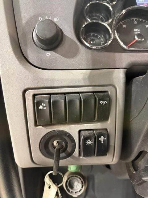 2017 Peterbilt 579 image 6