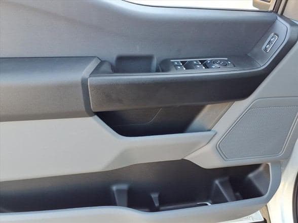 2025 Ford F450 image 11